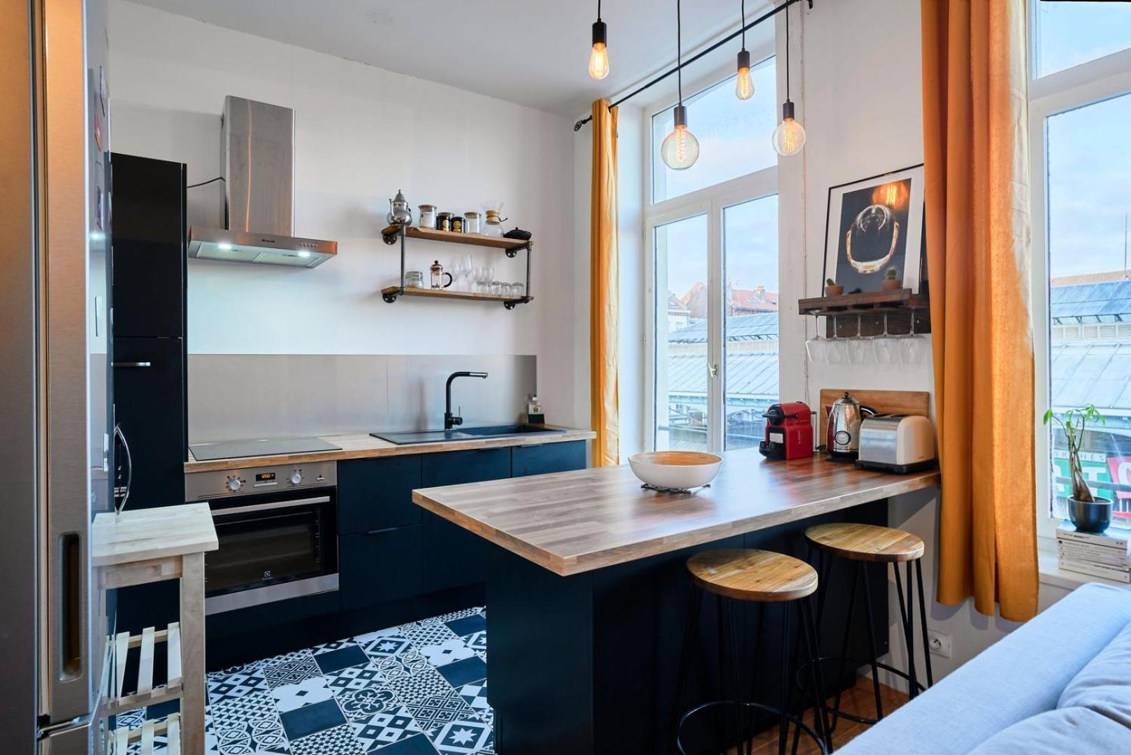 1 Bedroom Apartment Near Metro, Shops & Schools Lille Exterior photo